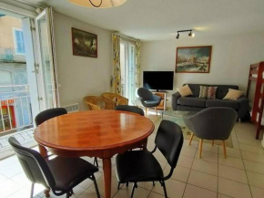 Отель Appartement Cauterets, 3 pièces, 8 personnes - FR-1-234-78  Котеретс